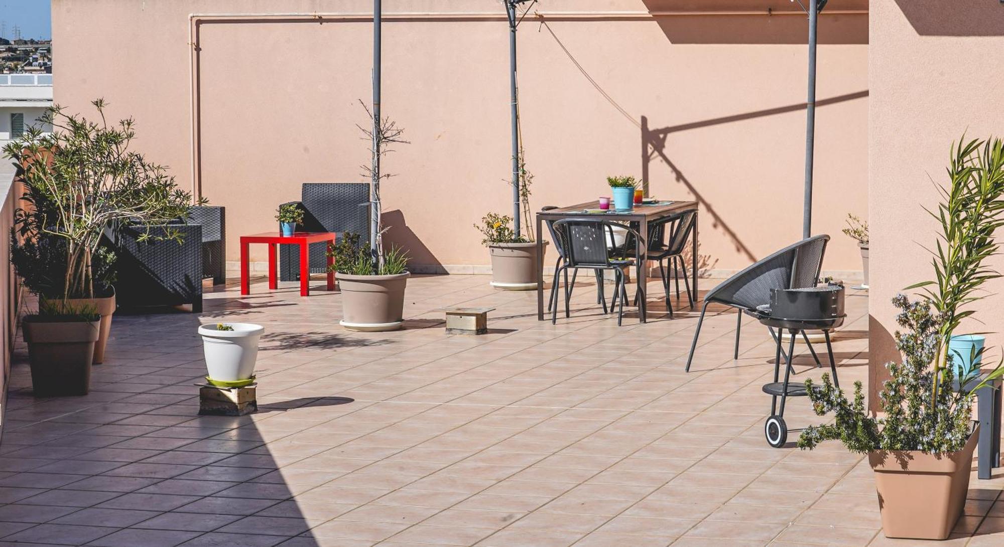 Апартаменты Attico Terrazza Cielomare Seaview Поццалло Экстерьер фото